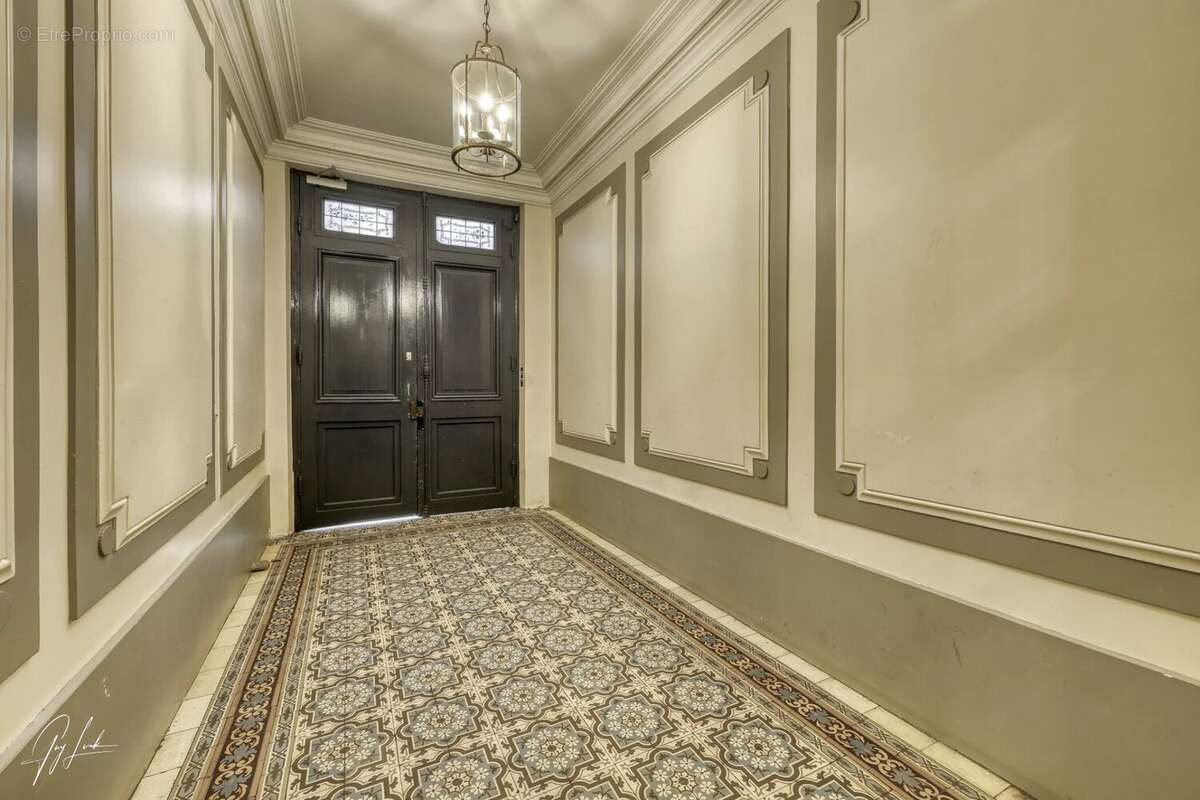 Appartement à PARIS-15E