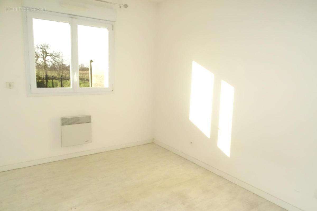 Maison à LE VIVIER-SUR-MER