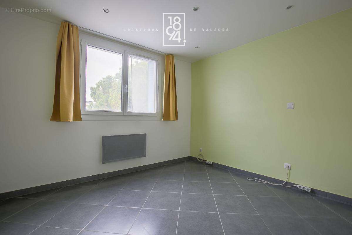 Appartement à MARSEILLE-12E