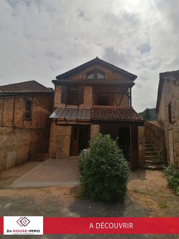 Maison à SAINT-CERE