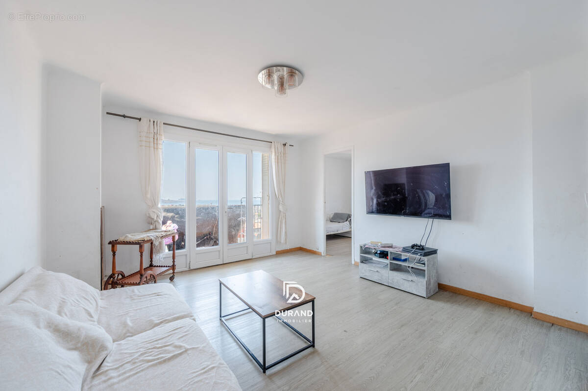Appartement à MARSEILLE-15E