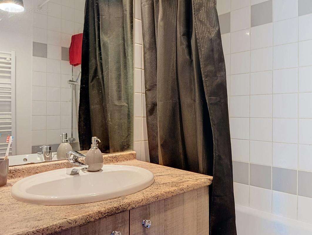 Exclusivité - Monteux appartement de 35 m2 - Proche centre - photo 9
