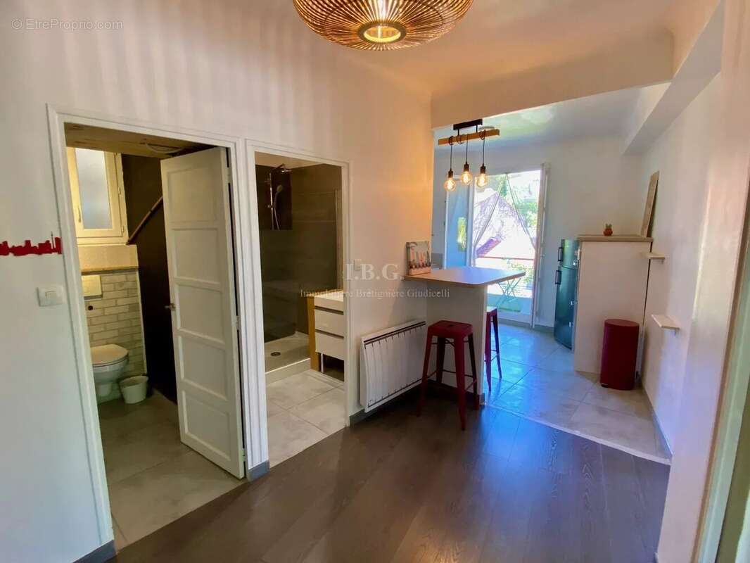 Appartement à MARSEILLE-8E