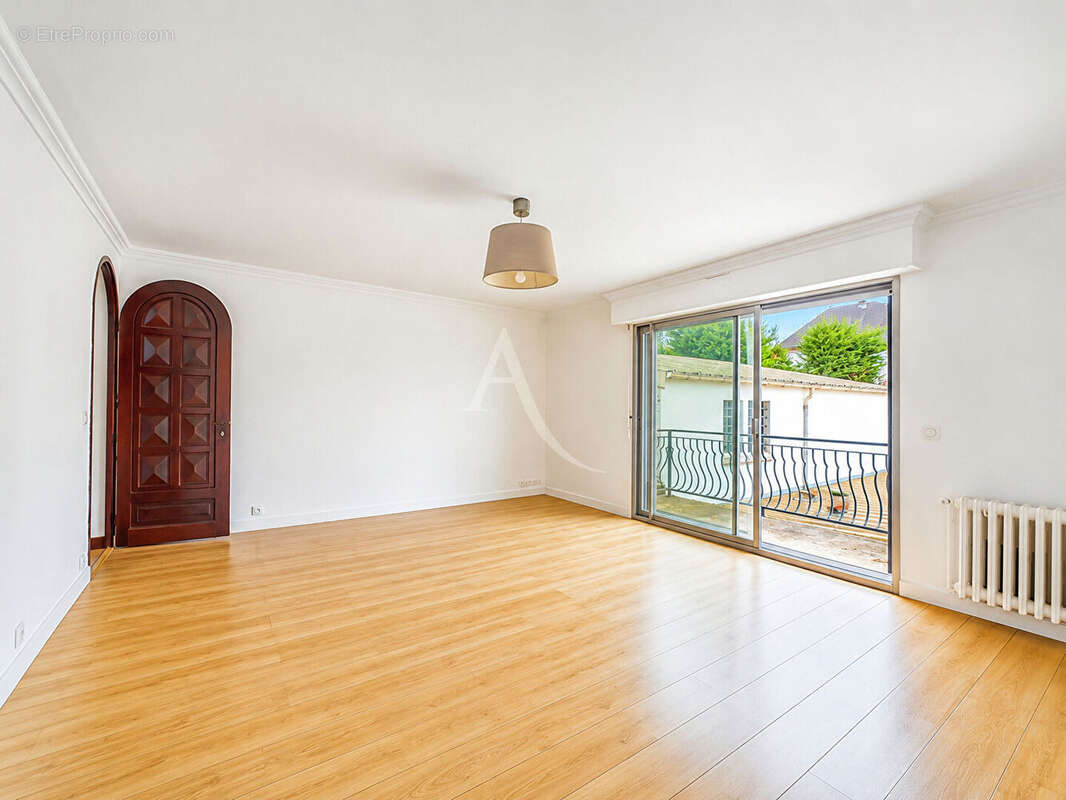 Appartement à BONNEUIL-SUR-MARNE