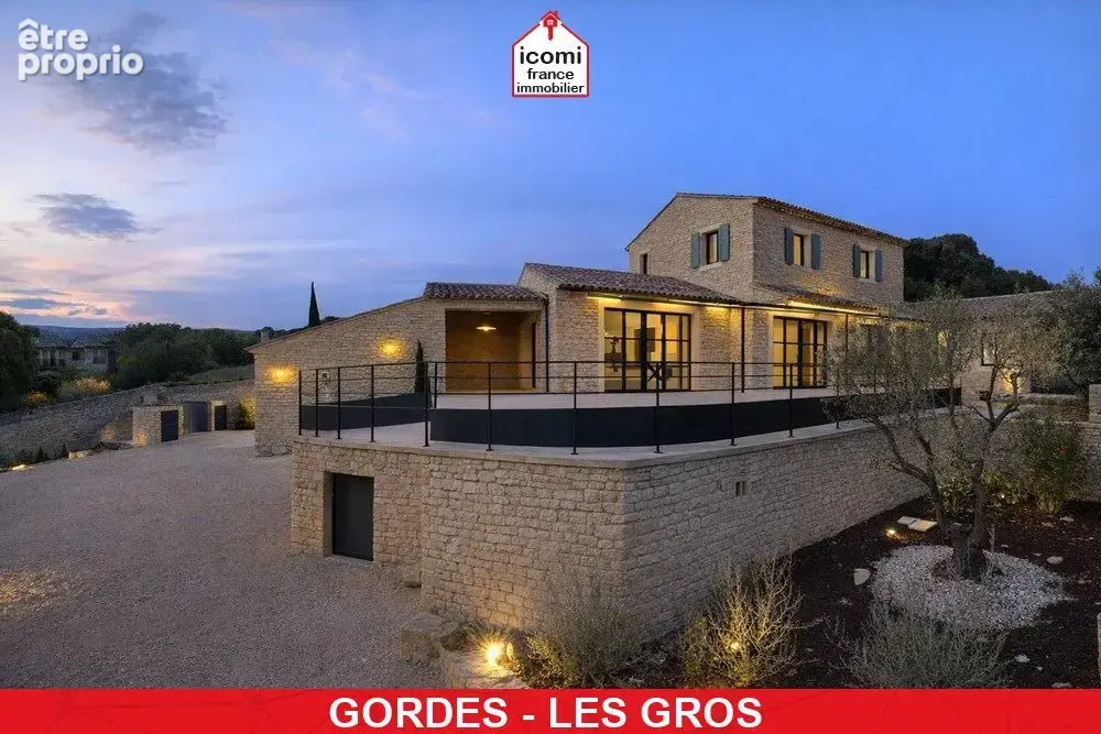 Maison à GORDES