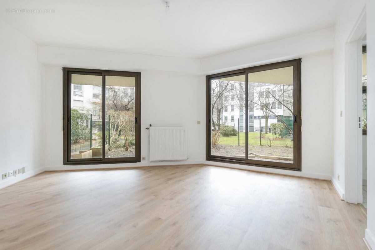 Appartement à LEVALLOIS-PERRET