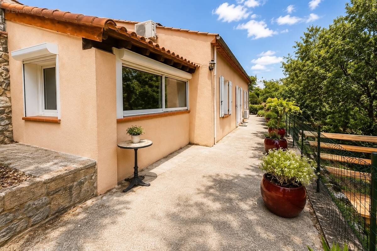 Maison à FLASSANS-SUR-ISSOLE