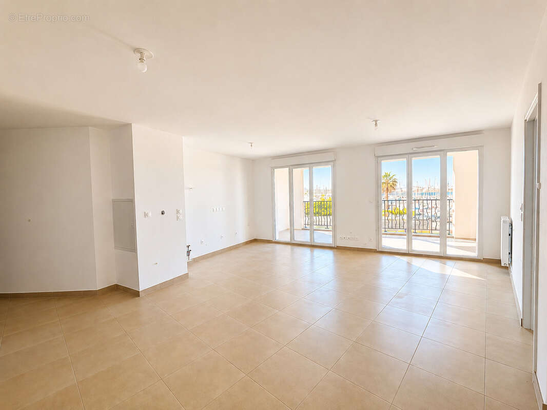 Appartement à PORT-DE-BOUC