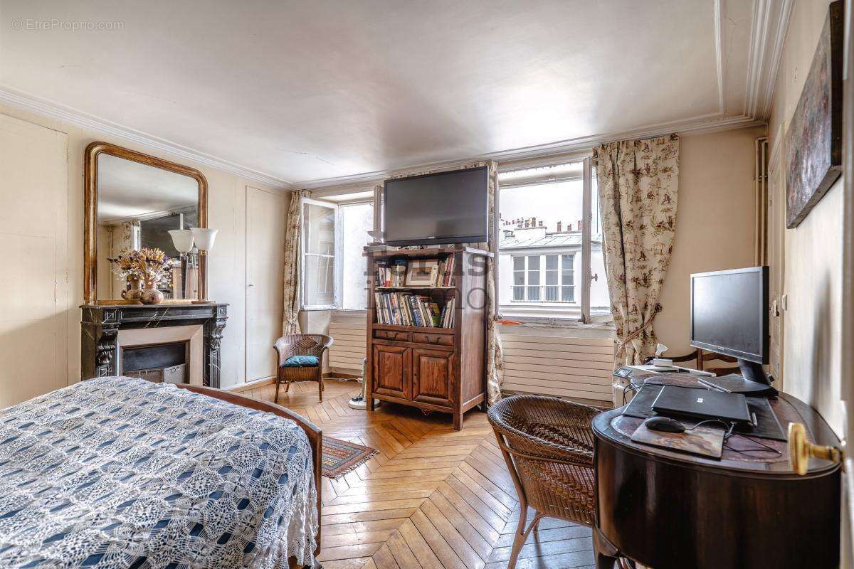 Appartement à PARIS-6E