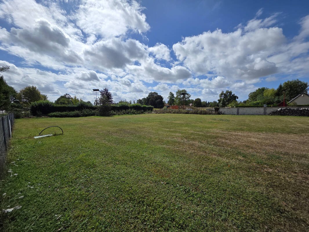 Terrain à L&#039;HOTELLERIE