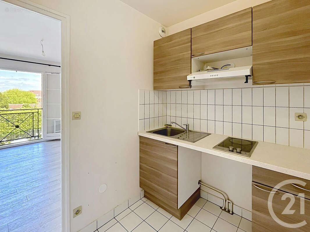 Appartement à BRIE-COMTE-ROBERT