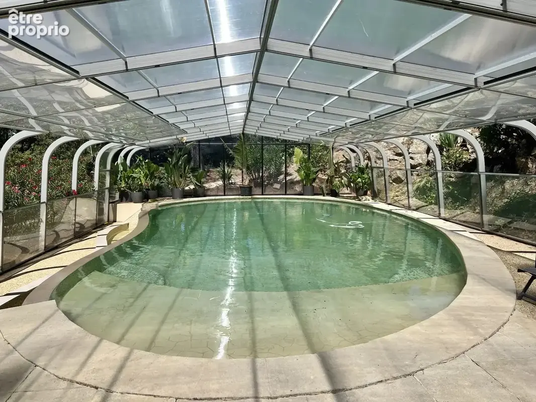 VIILLA de 290 m2 - Terrain 1 hectare à 6 suites, piscine, spa, à Aix-en-Provence 13100 - photo 7