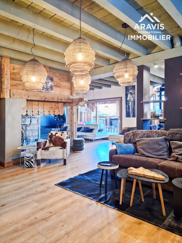 Maison à ARACHES-LA-FRASSE