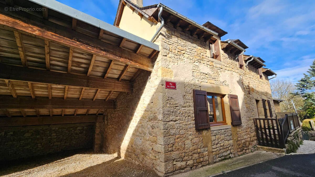 Maison à PIERREFICHE