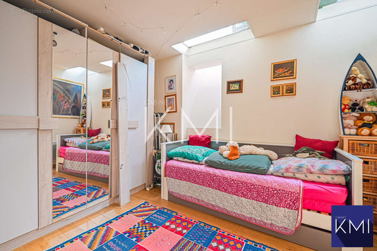 Appartement à PARIS-11E