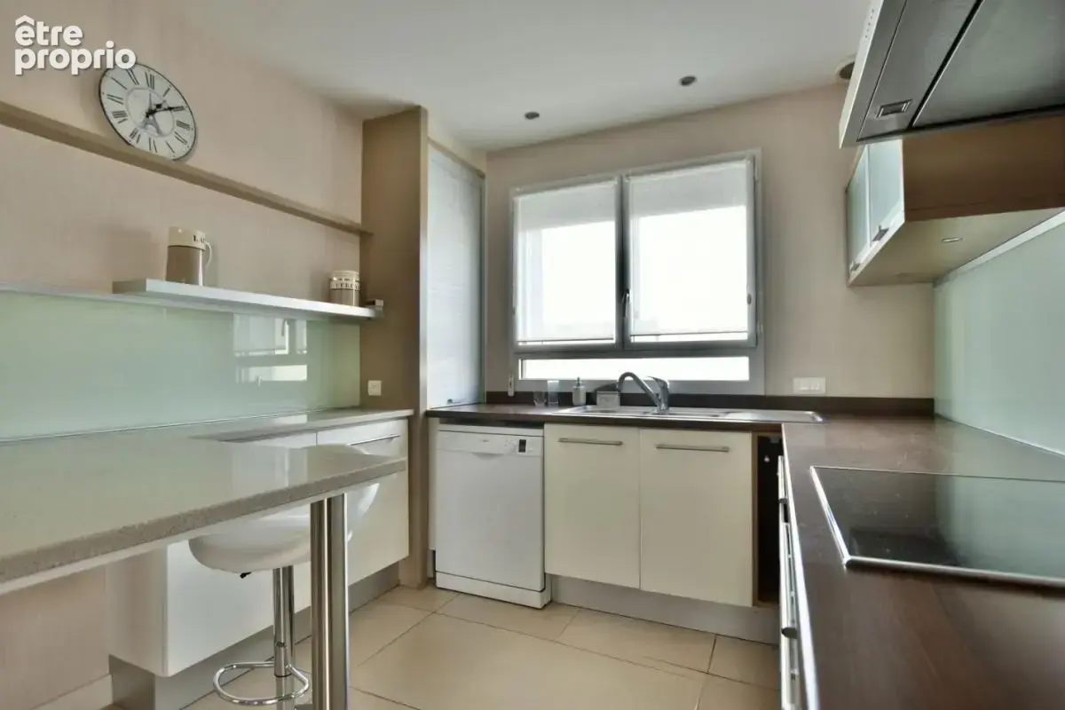 Maison 226 m² à Cholet  - photo 2