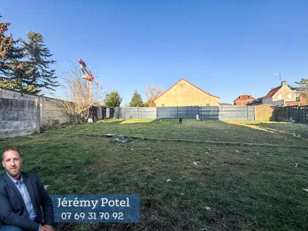 Maison à AVESNES-LES-AUBERT