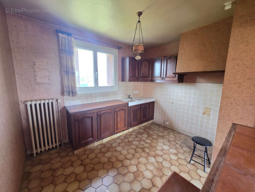 Maison à LES ANCIZES-COMPS