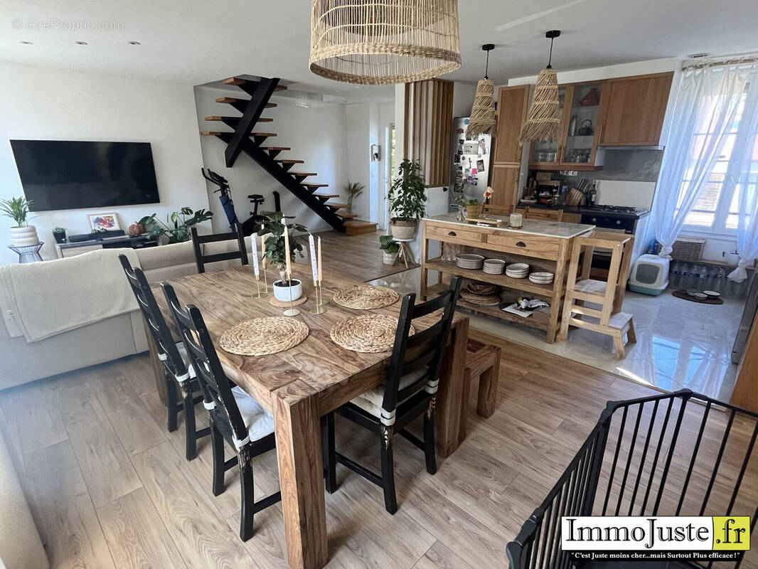 Appartement à LE PERRAY-EN-YVELINES