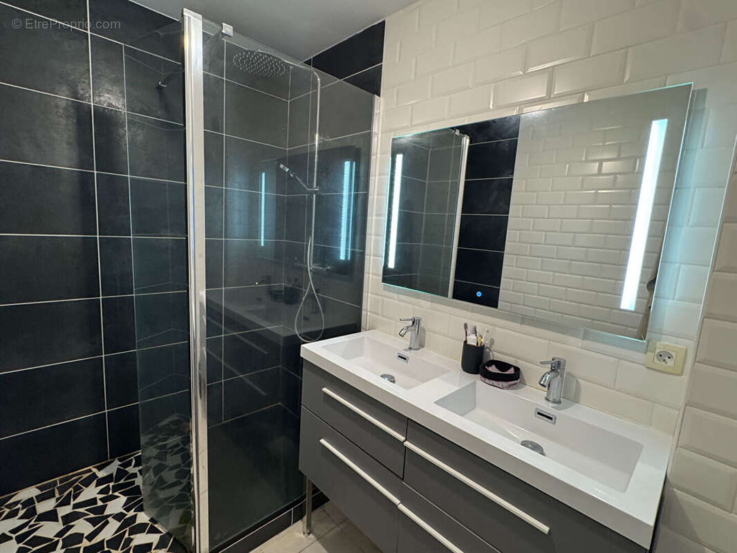 Appartement Saint Etienne 4 pièce(s) 74.67 m2 - photo 4