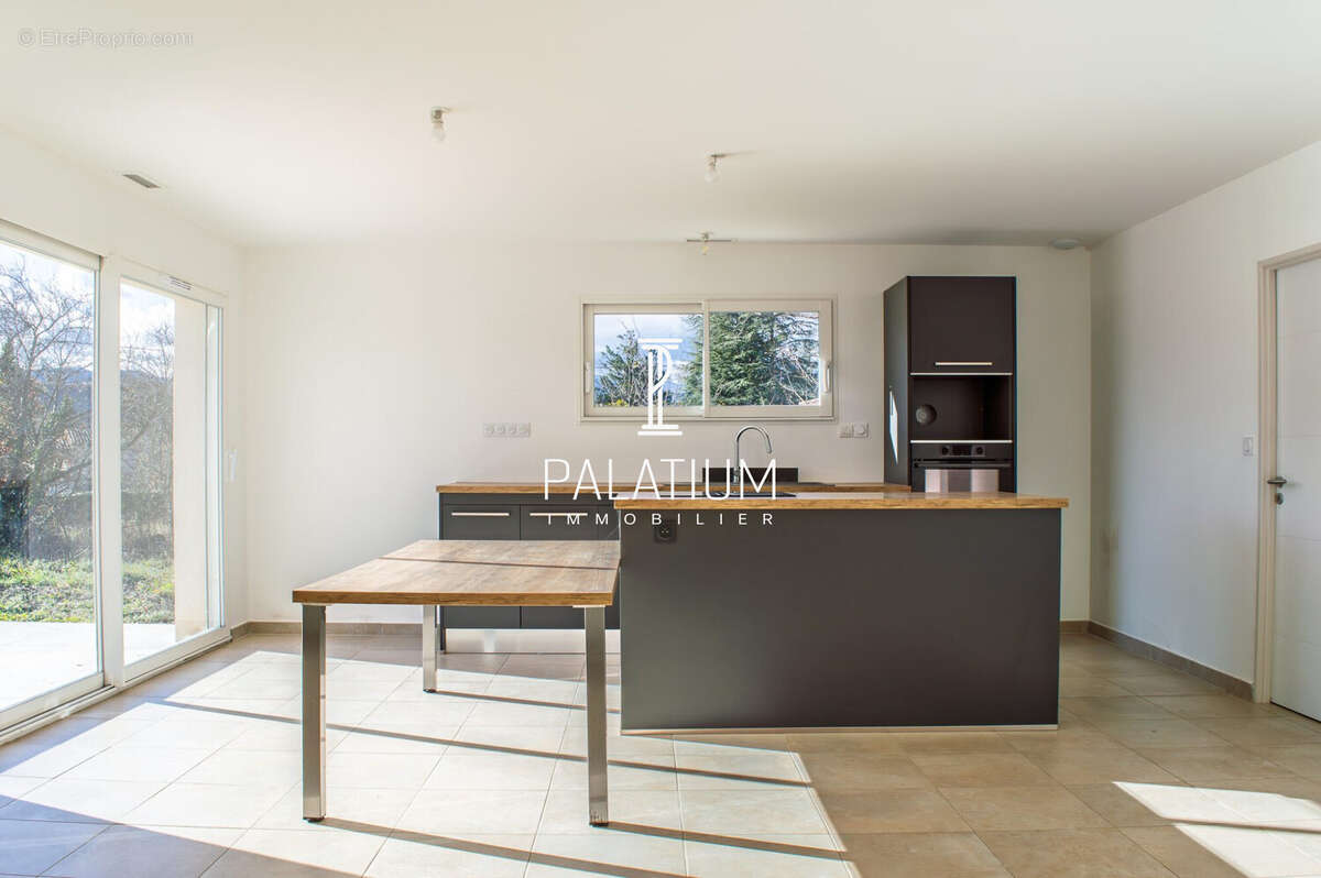 Maison 100 m² à Sisteron  - photo 7