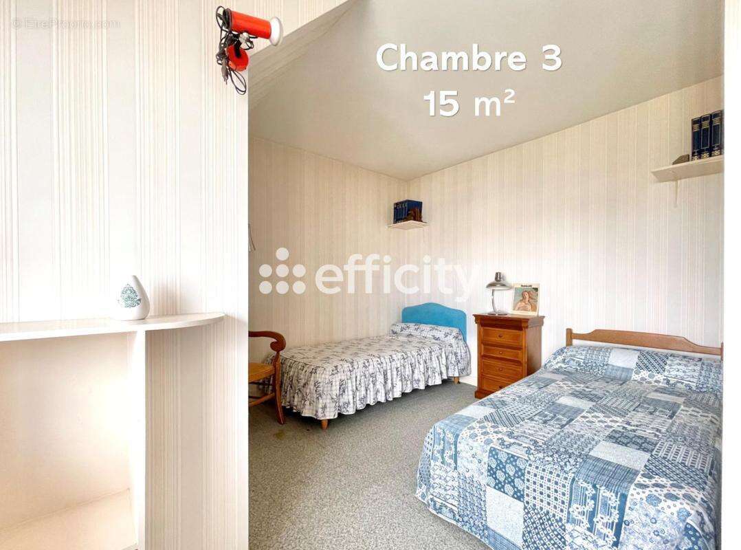 Maison à LES CLAYES-SOUS-BOIS