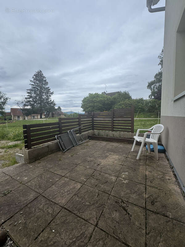 Appartement à EVETTE-SALBERT