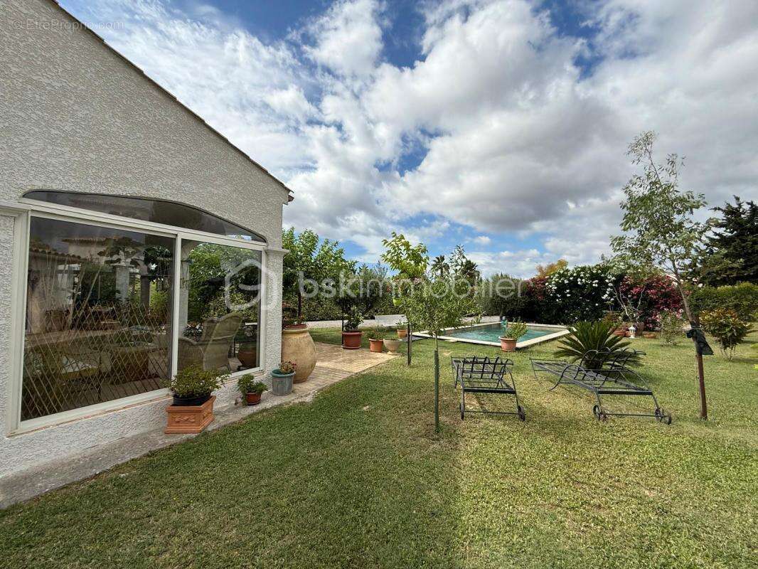 Villa avec piscine + garage de 150m² - photo 22