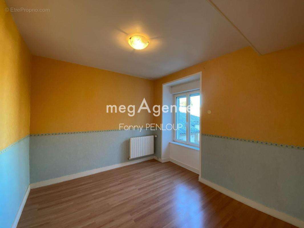 Maison à VILLEDIEU-LES-POELES