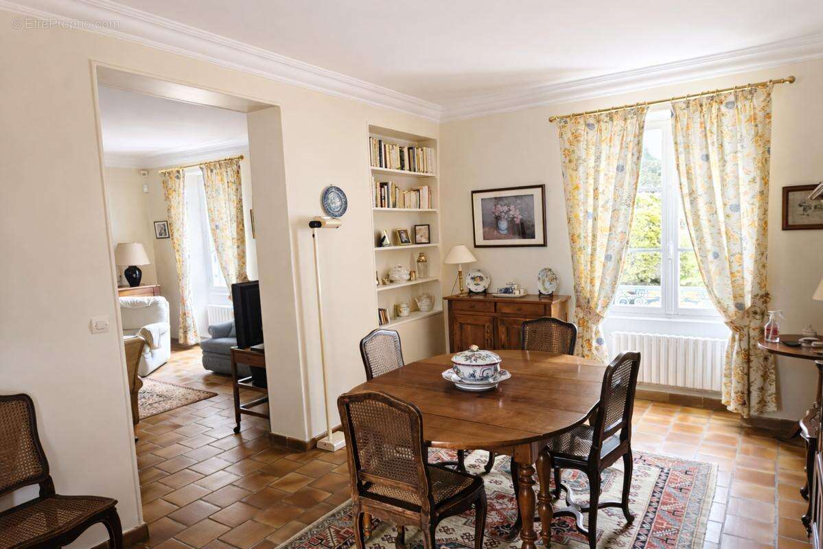 Maison 225 m² à Coulommiers  - photo 8
