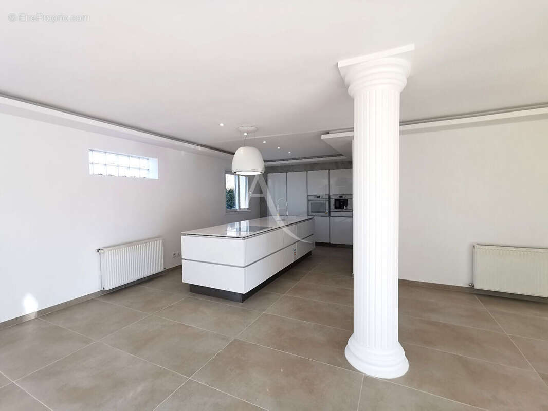 Maison à CHATEAUNEUF-SUR-LOIRE