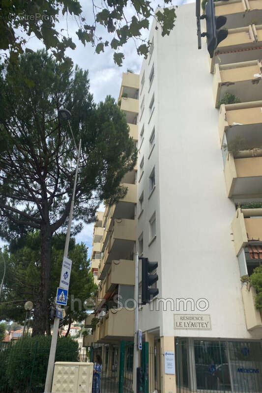 Parking 11 m² à Nice  - photo 3
