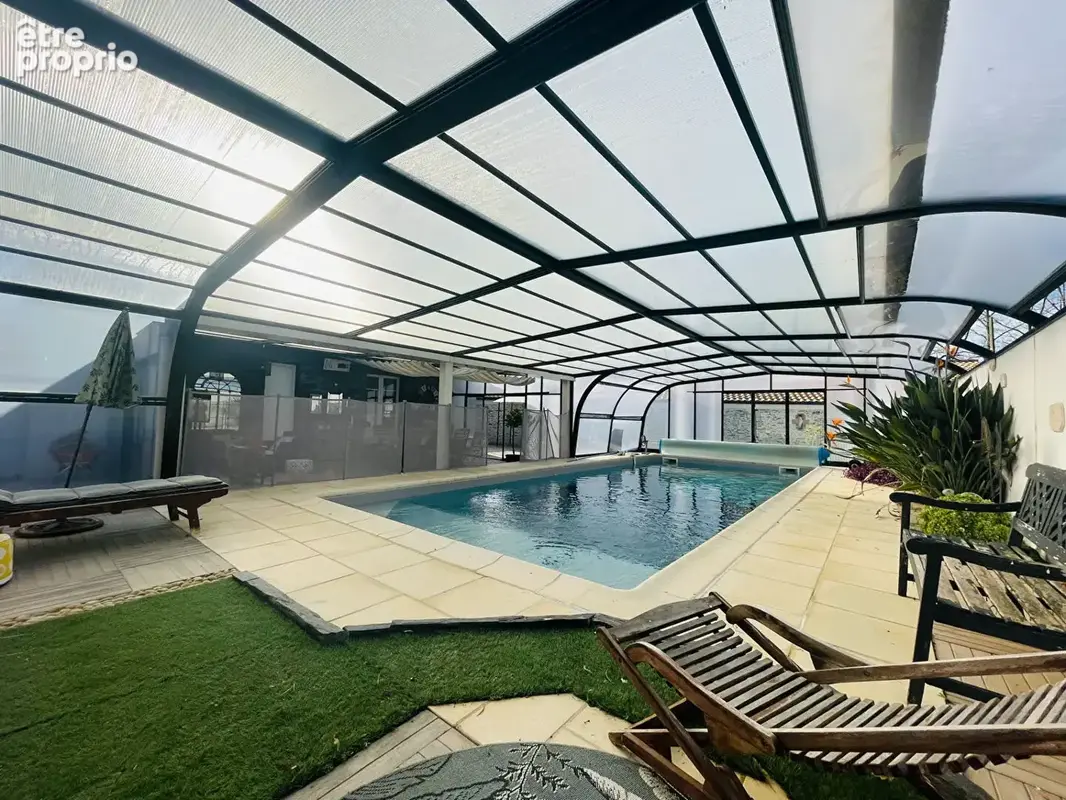 COMMEQUIERS - Longère 5 chambres - piscine et grange. - photo 11