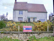 Maison à SAINT-CHRISTOPHE-EN-BRIONNAIS