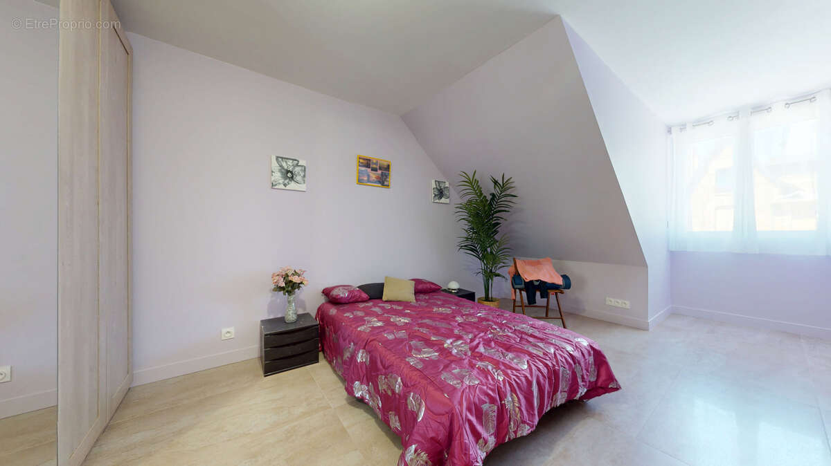 Maison en plein centre de Corrmeilles-en-Parisis à deux pas de la gare - photo 10