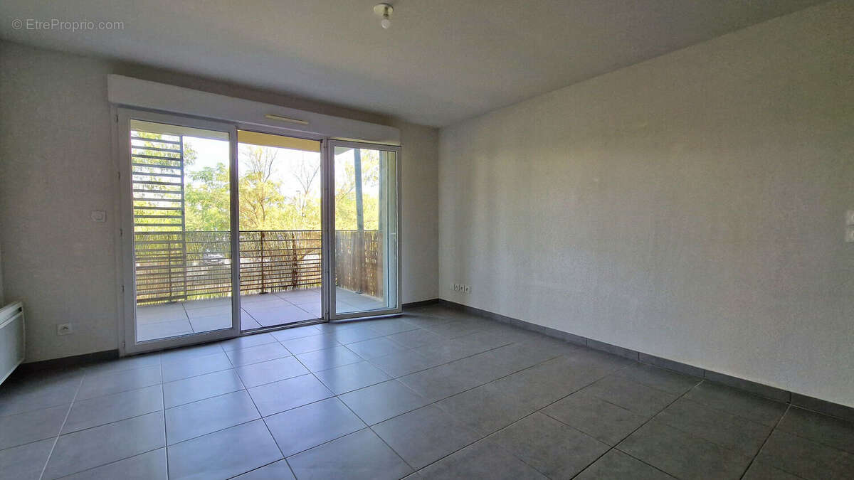 Appartement Frejus 3 pièces 62.15 m2 terrasse et stationnement privatif - photo 3