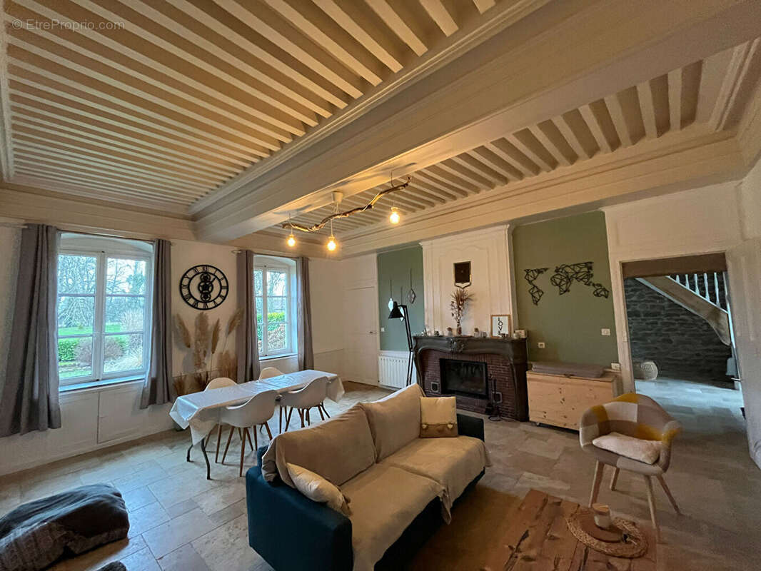 Maison à BLETTERANS