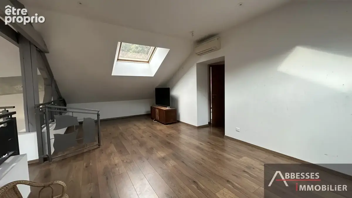 EN EXCLUSIVITÉ - GERARDMER dans un secteur calme : Maison type LOFT avec grande dépendance - photo 29