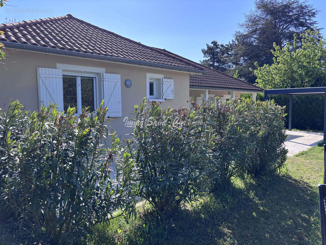 Maison à SAINT-CYR-AU-MONT-D'OR