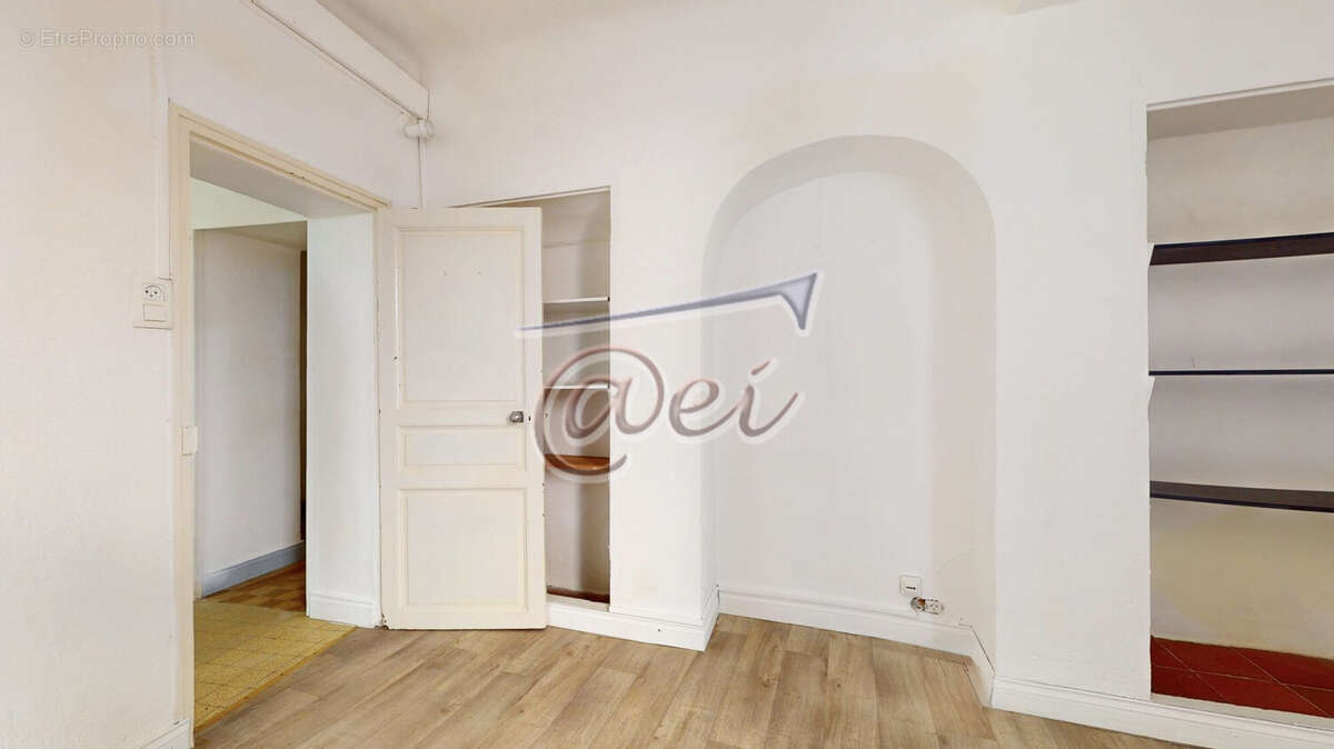 Appartement à SAINT-MAXIMIN-LA-SAINTE-BAUME
