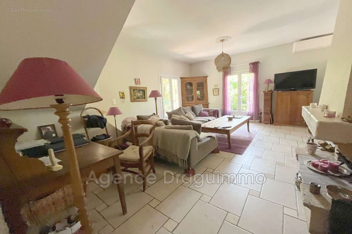 Maison à DRAGUIGNAN