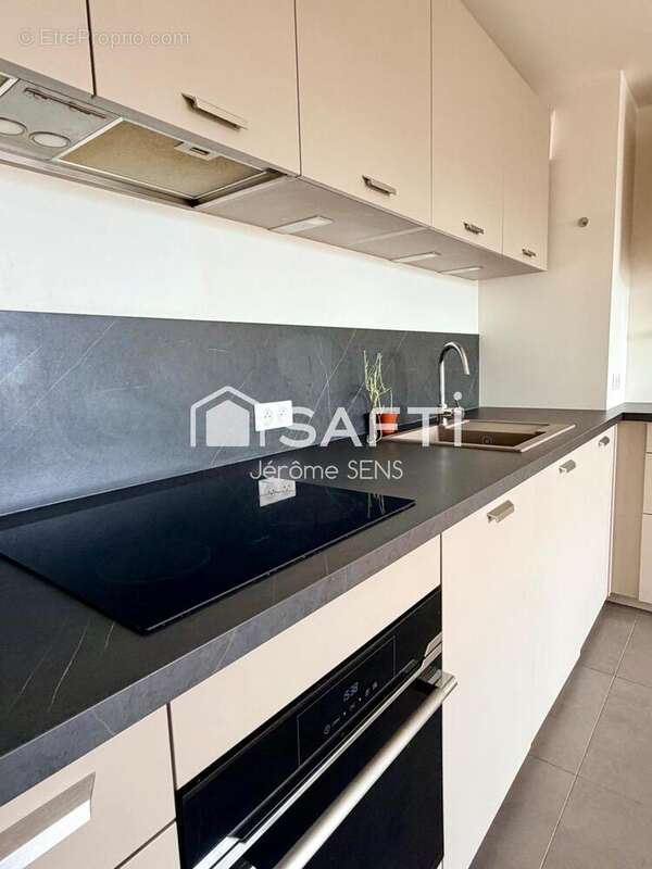 Photo 7 - Appartement à COURBEVOIE