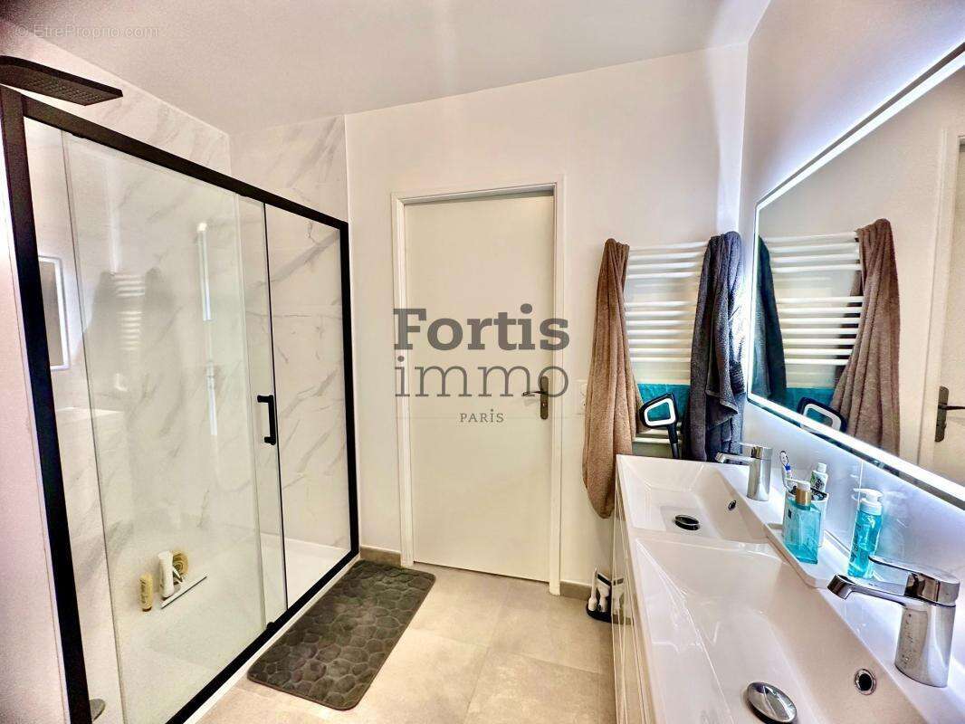 Appartement à ARPAJON