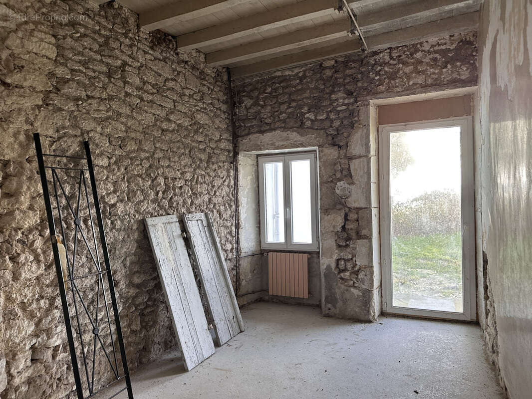 Maison à MIRAMBEAU
