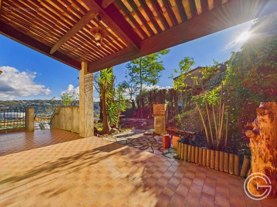 VILLA 5 pièces 134m² + Terrain 3.174m² - Moyenne Corniche des Pugets - SAINT LAURENT DU VAR - photo 5
