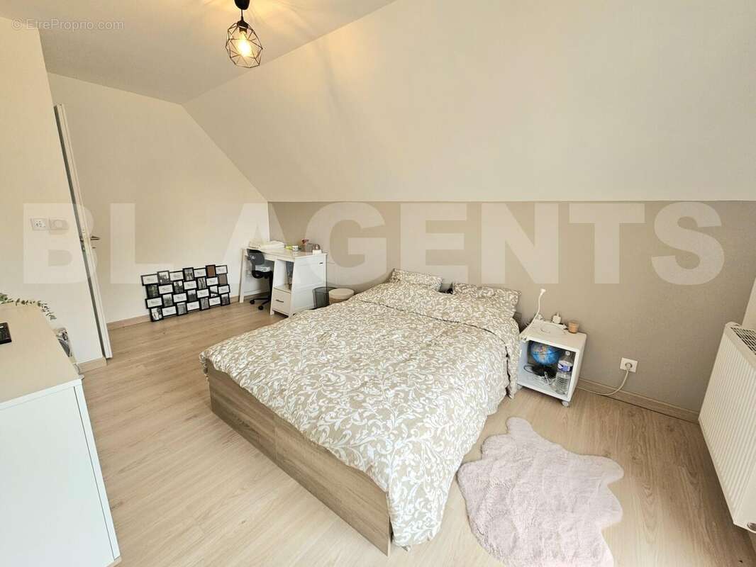 chambre - Maison à PREAUX