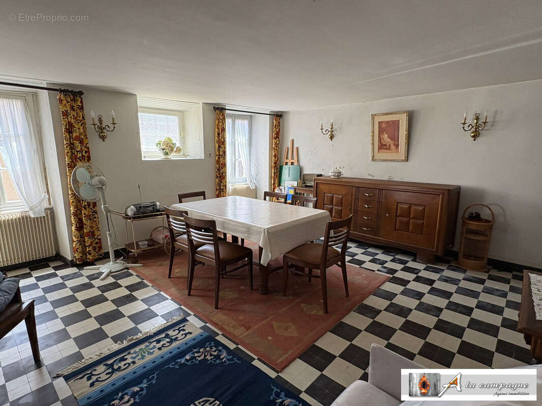 Maison 146 m² à Pionsat  - photo 6