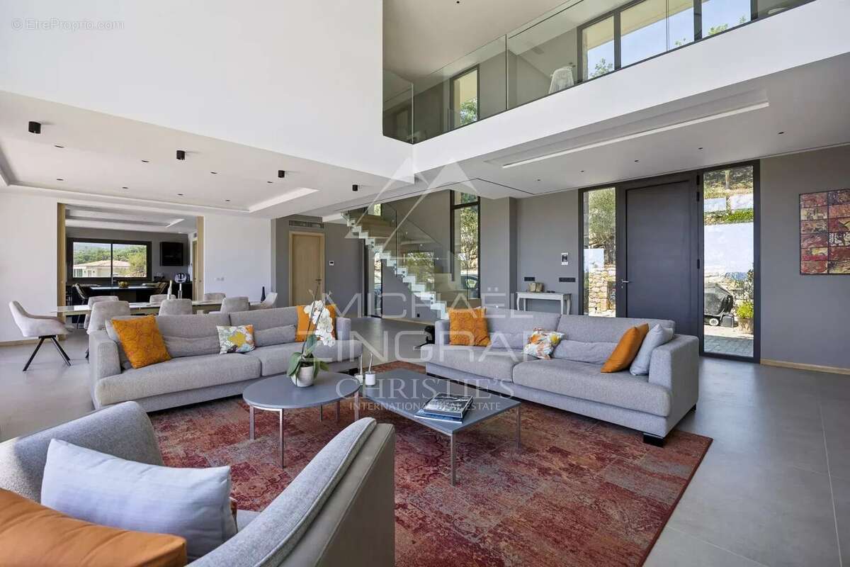 Une signature architecturale contemporaine avec panorama d'exception - photo 4