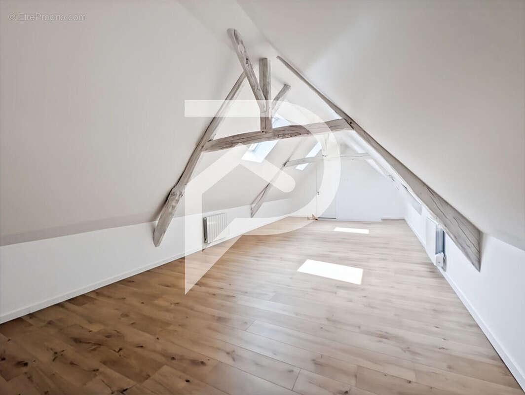 Maison à SAINTE-GENEVIEVE