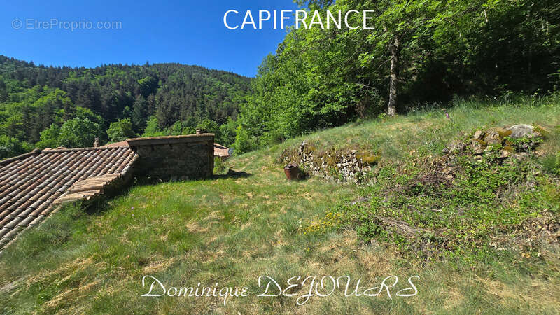 ALBON-D'ARDECHE (07) - Maison en pierres dans un hameau retiré, calme et paisible - 176m² habitable - grange à rénover - terrain - photo 5